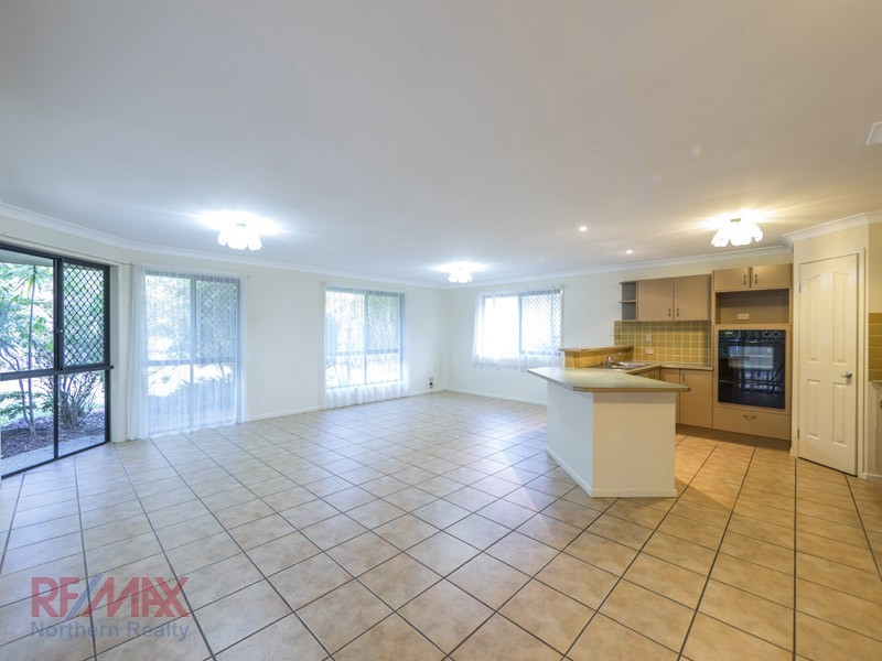 27 Scenic Close, Albany Creek QLD 4035