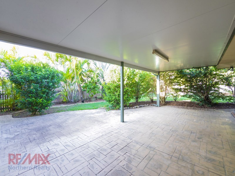 27 Scenic Close, Albany Creek QLD 4035