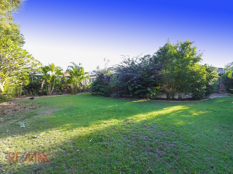 27 Scenic Close, Albany Creek QLD 4035