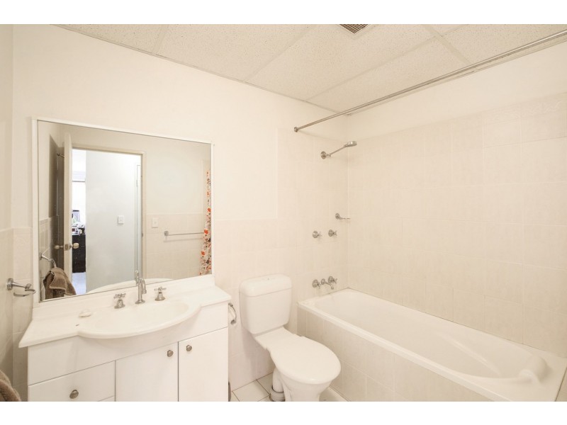 2/49-51 Beane Street, Gosford NSW 2250