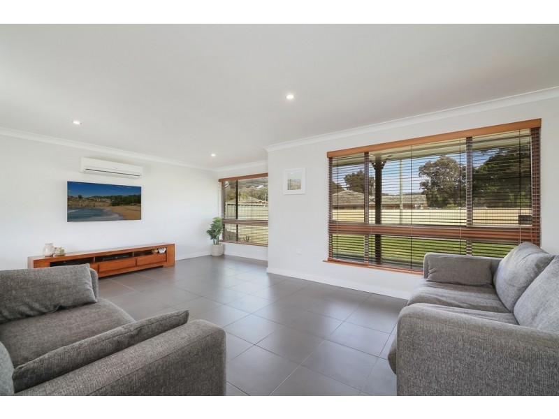 16 Onslow Avenue, Woy Woy NSW 2256