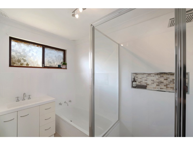 16 Onslow Avenue, Woy Woy NSW 2256