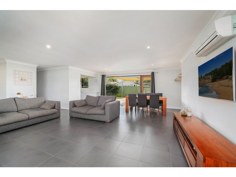 16 Onslow Avenue, Woy Woy NSW 2256