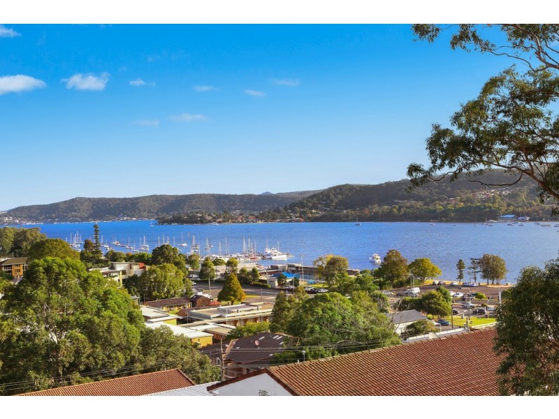 22/3 Joseph Lloyd Close, Gosford NSW 2250