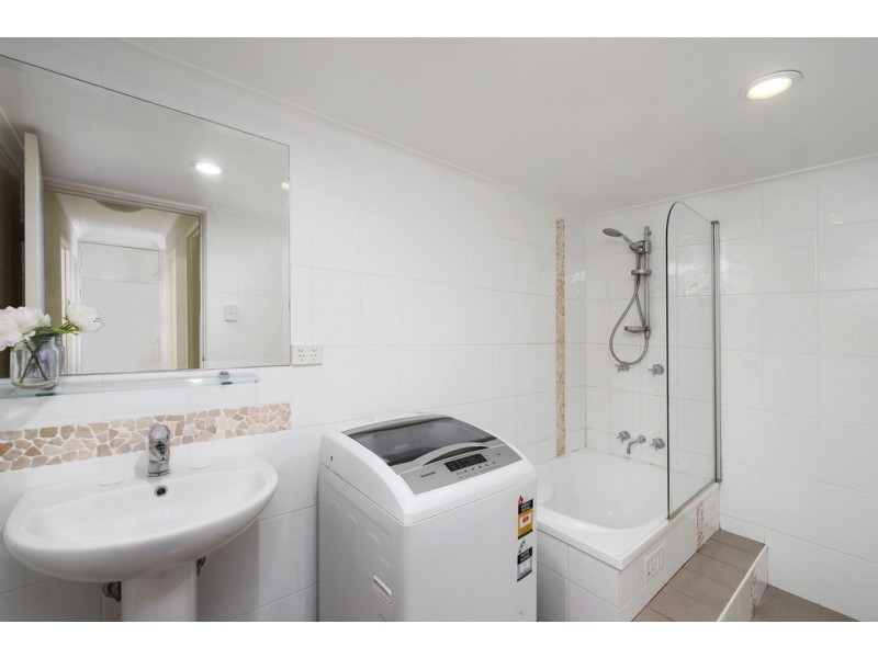 22/3 Joseph Lloyd Close, Gosford NSW 2250