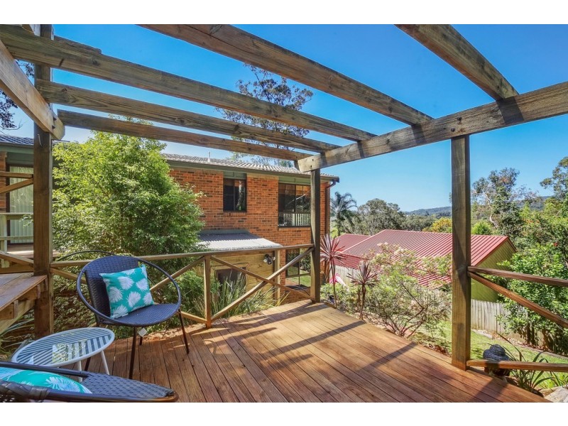 13 Pamela Close, Green Point NSW 2251