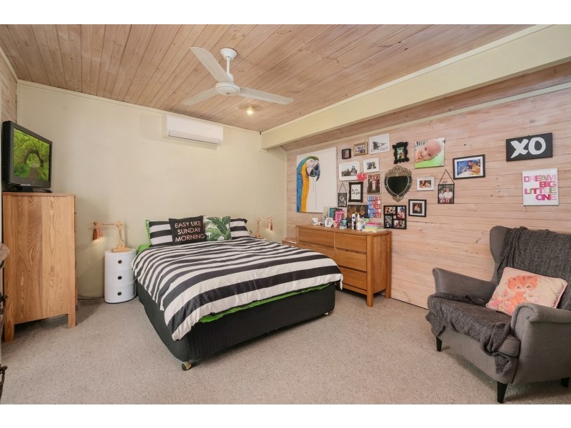 13 Pamela Close, Green Point NSW 2251