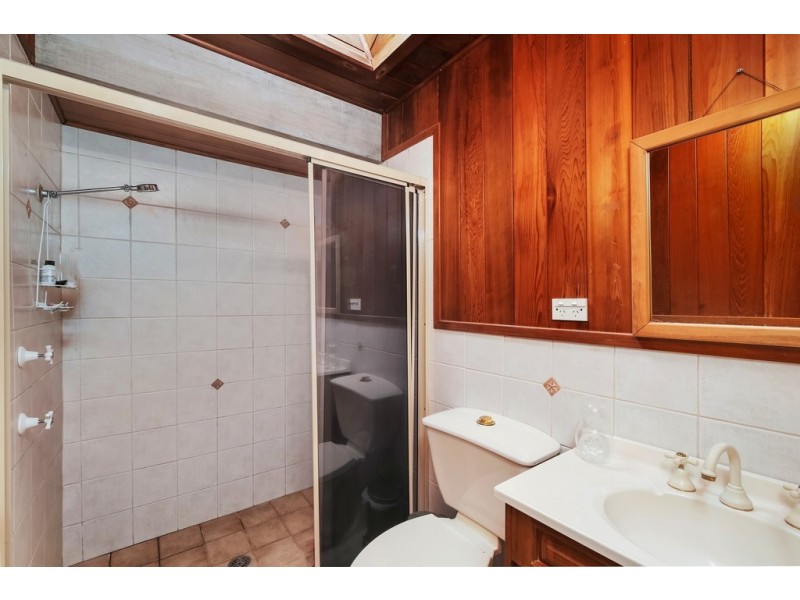 13 Pamela Close, Green Point NSW 2251