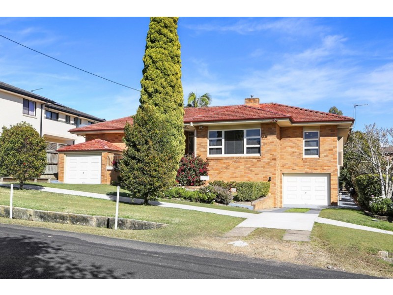 4 Brougham Street, East Gosford NSW 2250