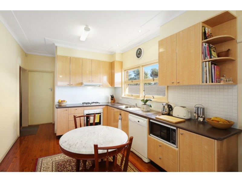 4 Brougham Street, East Gosford NSW 2250