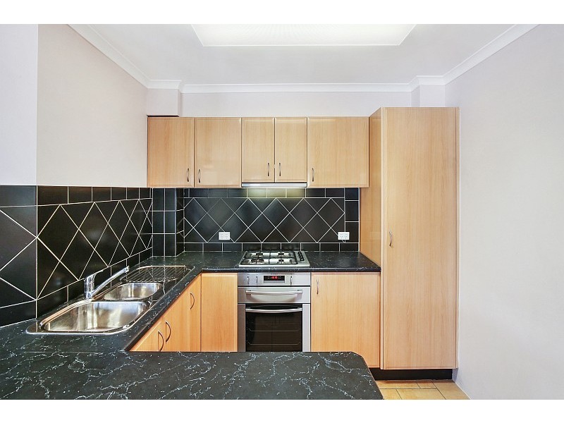 16/12-14 Hills Street, Gosford NSW 2250