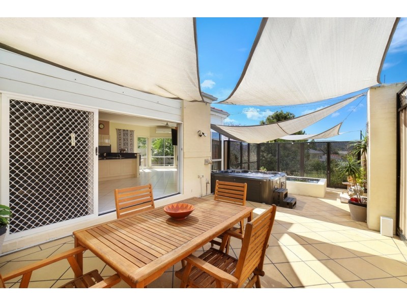 1 Carrol Avenue, East Gosford NSW 2250