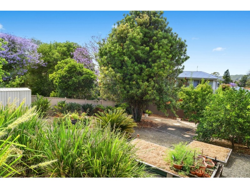 1 Carrol Avenue, East Gosford NSW 2250