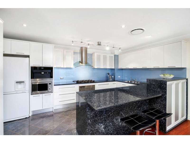 27/92-94 John Whiteway Drive, Gosford NSW 2250