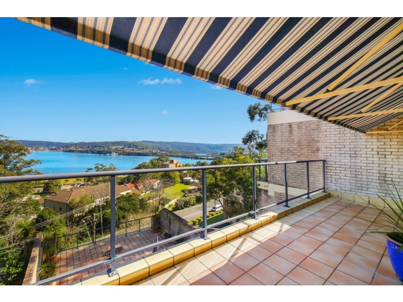 27/92-94 John Whiteway Drive, Gosford NSW 2250