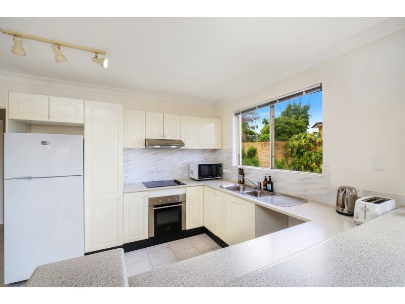 6/105 Henry Parry Drive, Gosford NSW 2250