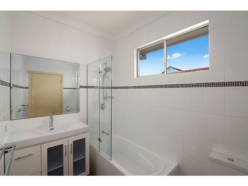 85 Caroline Street, East Gosford NSW 2250