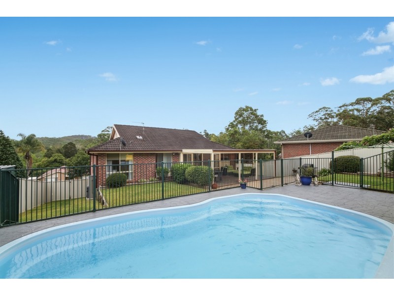 18 Woodbine Close, Lisarow NSW 2250