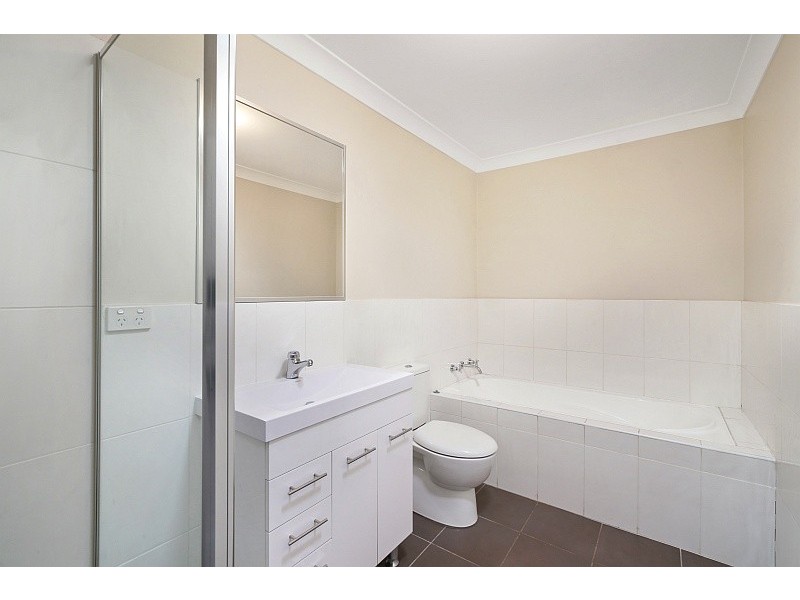 2/58 Brougham Street, East Gosford NSW 2250