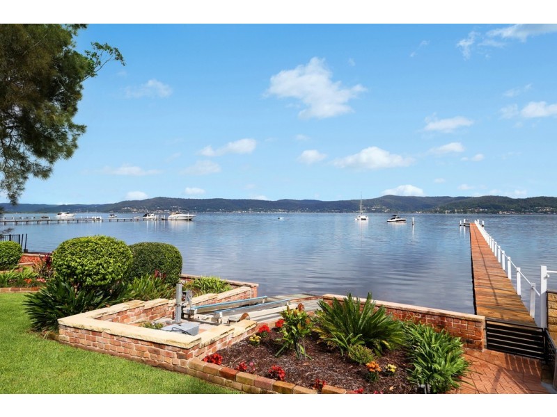 269 and 269A Avoca Drive, Green Point NSW 2251