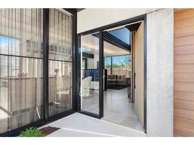 1/54 Webb Street, East Gosford NSW 2250