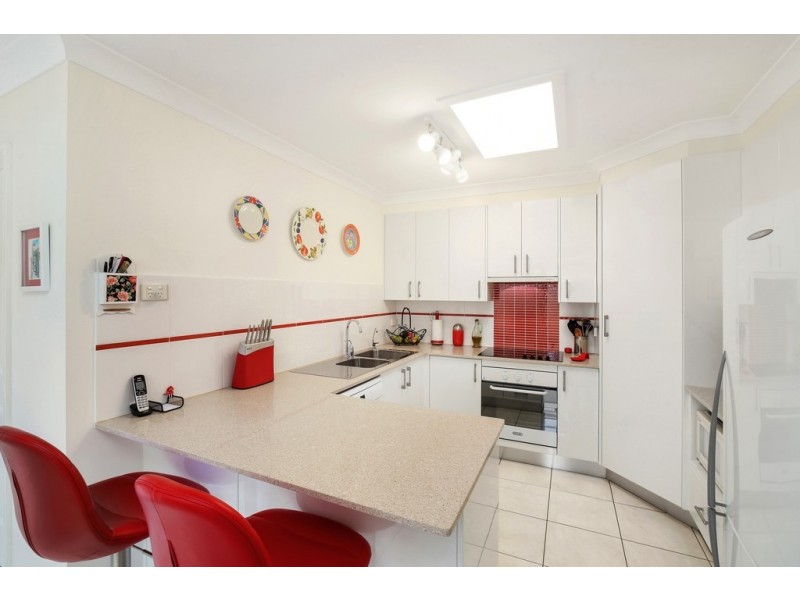 2/2 Koolang Road, Green Point NSW 2251