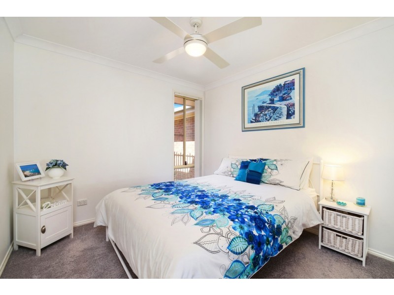 2/2 Koolang Road, Green Point NSW 2251