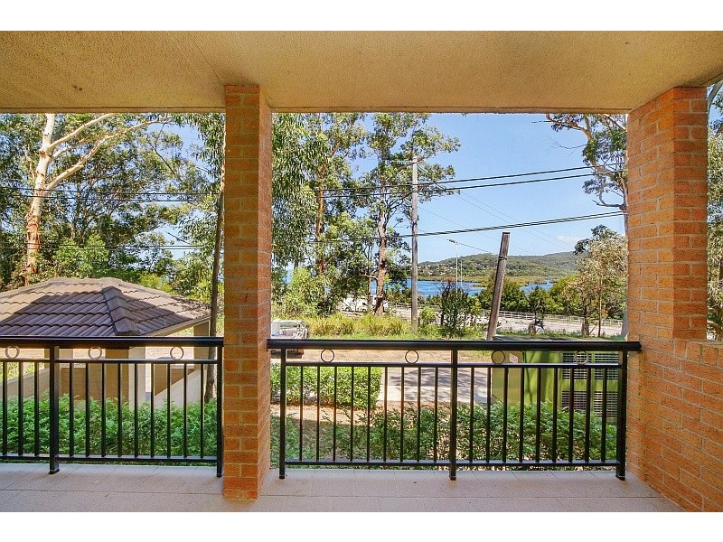 1/1 Batley Street, Gosford NSW 2250