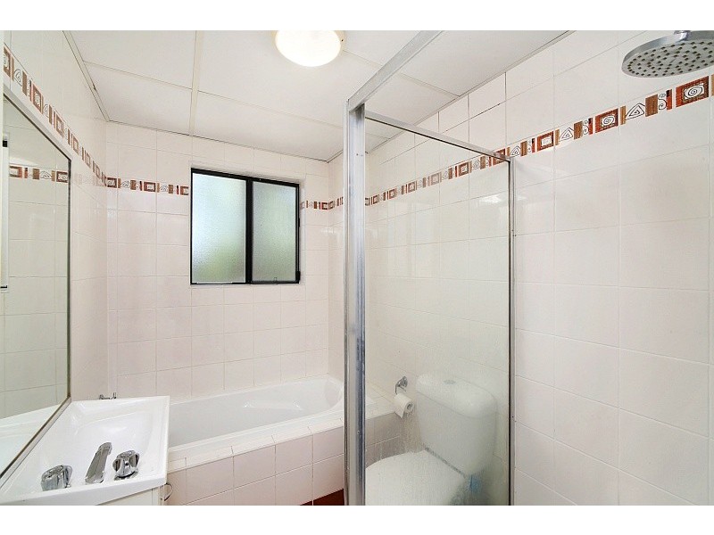 1/1 Batley Street, Gosford NSW 2250