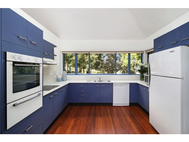 2 Parkers Road, Kincumber NSW 2251