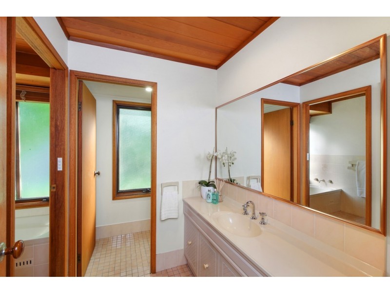 69 Picketts Valley Road, Picketts Valley NSW 2251