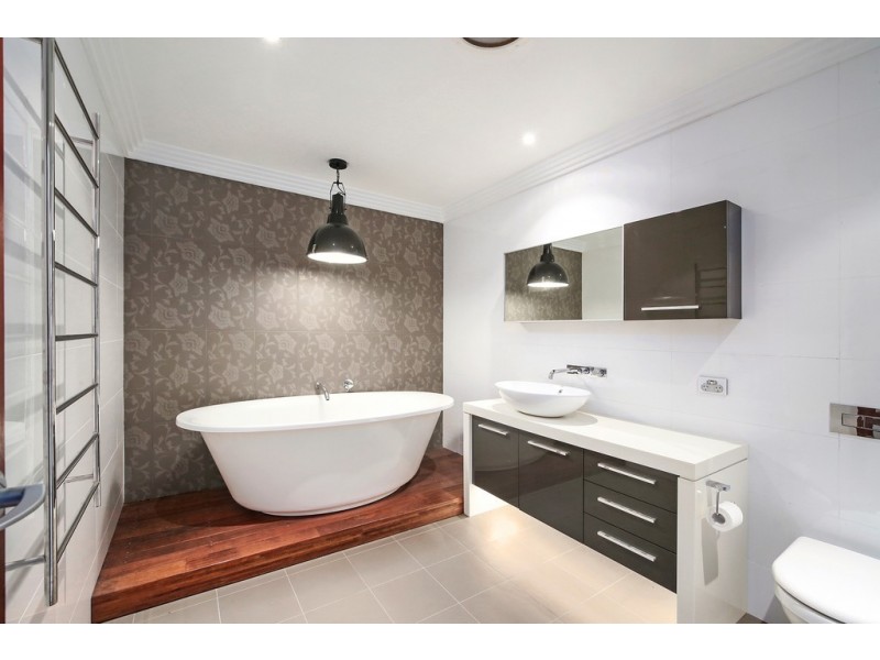 11 Aldinga Drive, Wamberal NSW 2260