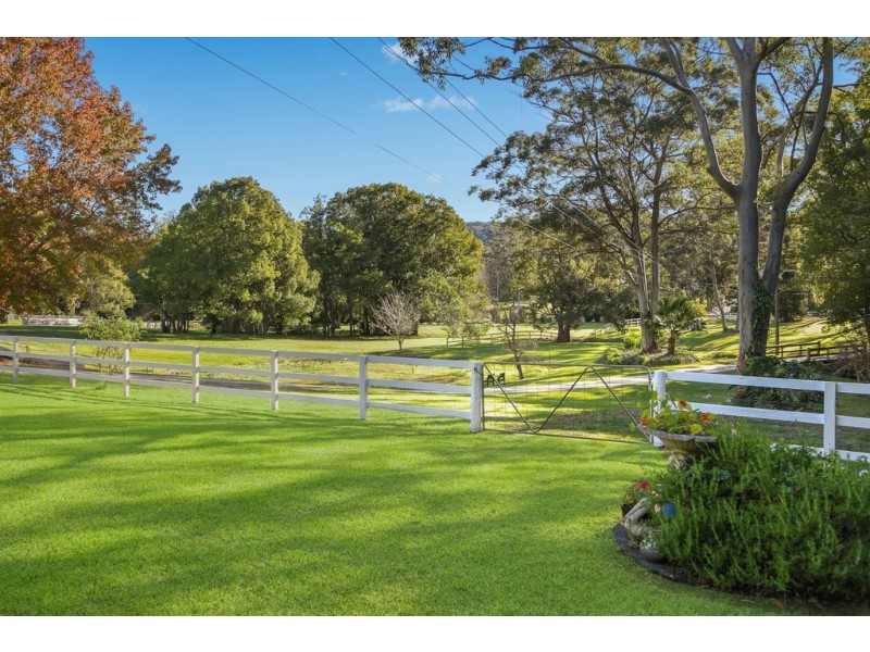 96 Oak Road, Matcham NSW 2250