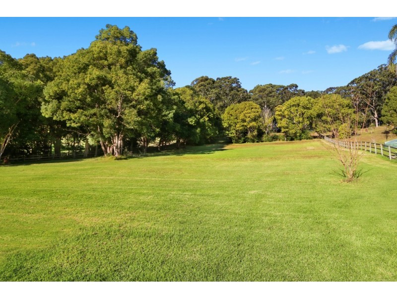 96 Oak Road, Matcham NSW 2250