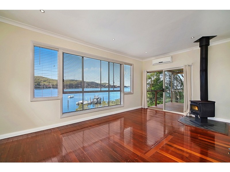 17 Wharf Street, East Gosford NSW 2250