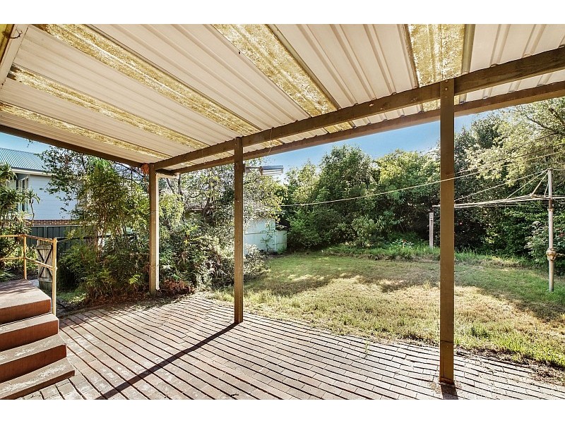 17 Melbourne Street, East Gosford NSW 2250