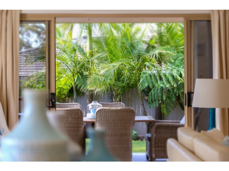 11 Victor Close, Green Point NSW 2251