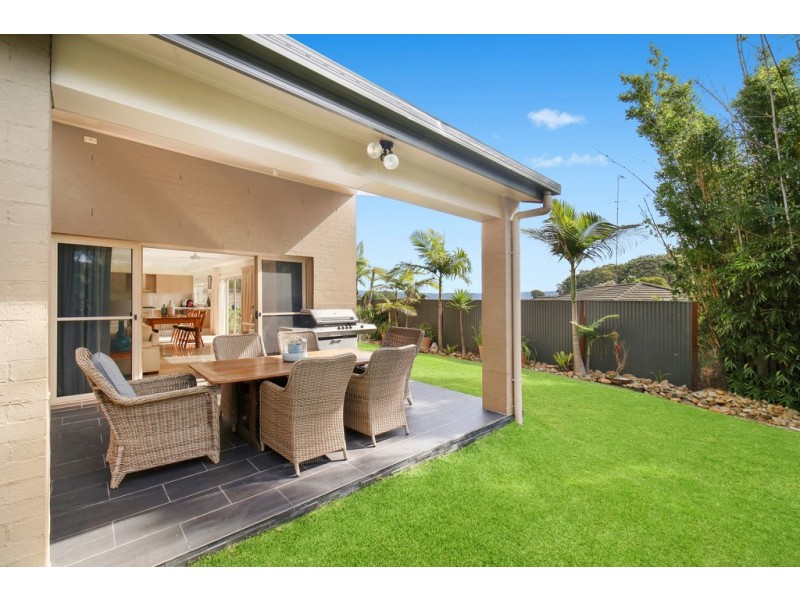 11 Victor Close, Green Point NSW 2251