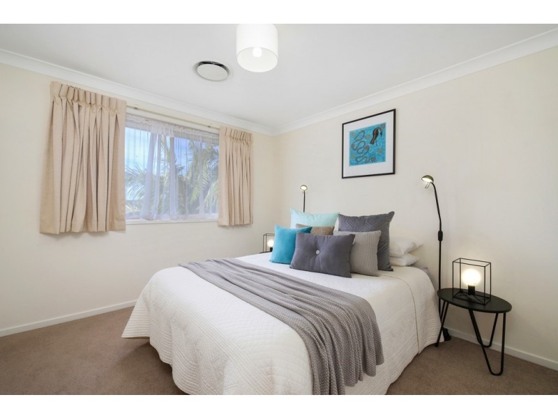 11 Victor Close, Green Point NSW 2251
