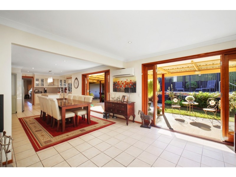 7 Treeland Road, Green Point NSW 2251