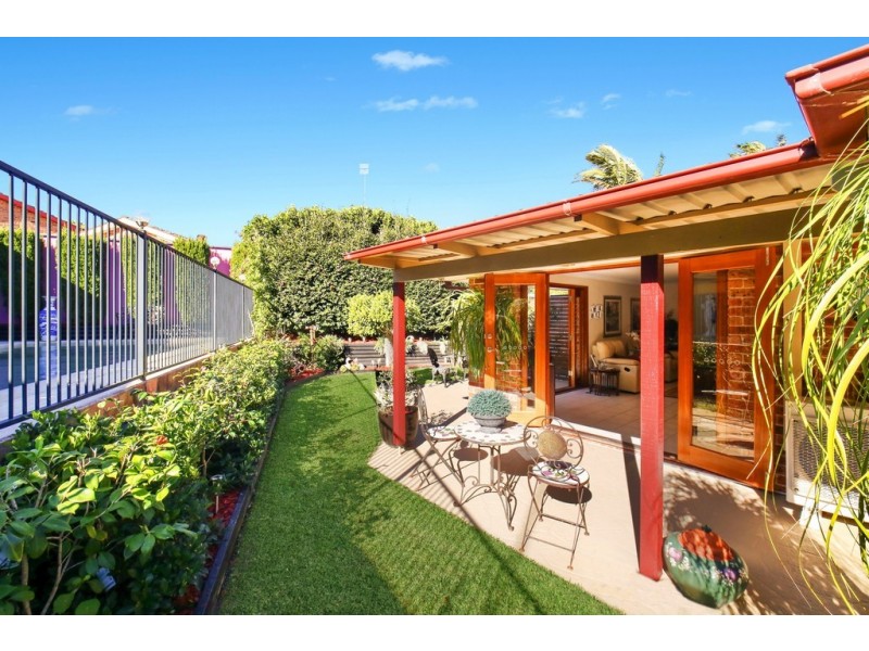 7 Treeland Road, Green Point NSW 2251