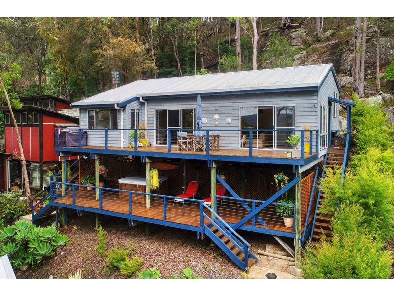 23 Woorara Parade, Green Point NSW 2251