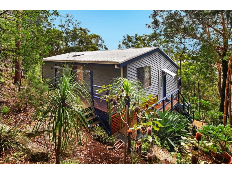 23 Woorara Parade, Green Point NSW 2251