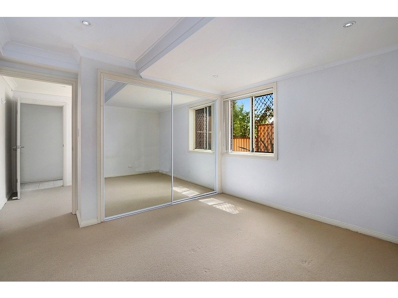 1/78 Donnison Street, Gosford NSW 2250