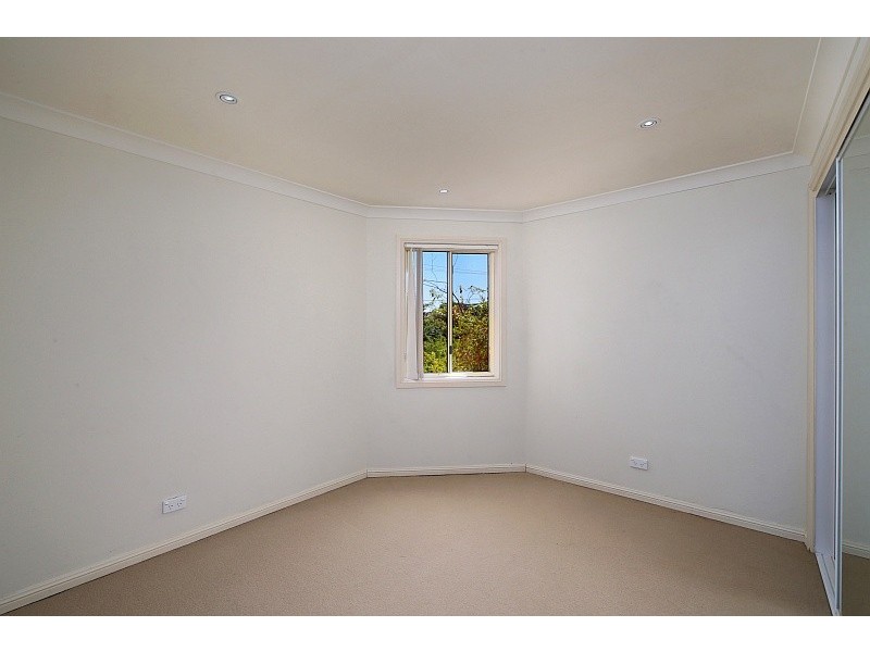 1/78 Donnison Street, Gosford NSW 2250