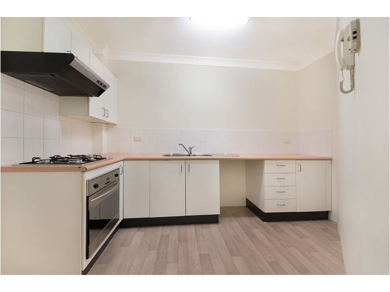 2/2-4 Mulkarra Avenue, Gosford NSW 2250