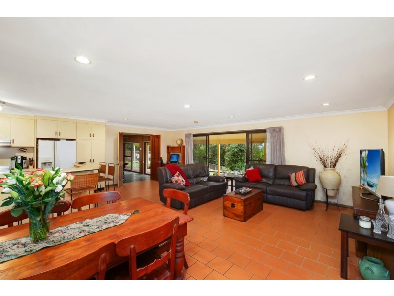 22 Mount Elliot Place, Mount Elliot NSW 2250