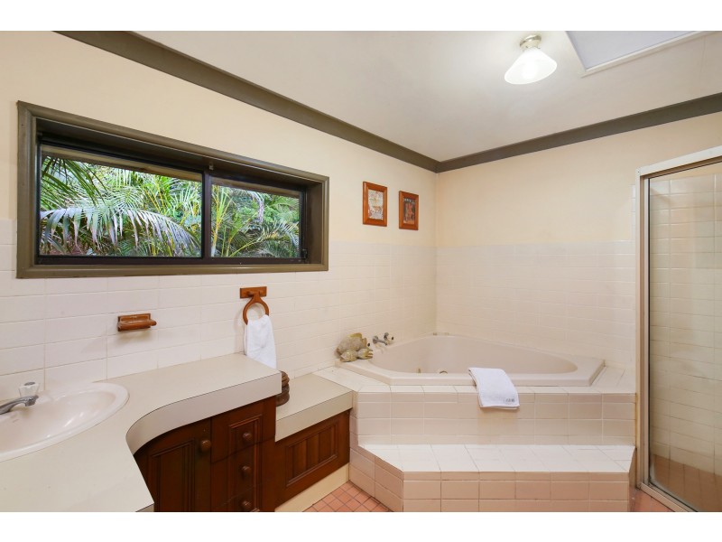 22 Mount Elliot Place, Mount Elliot NSW 2250