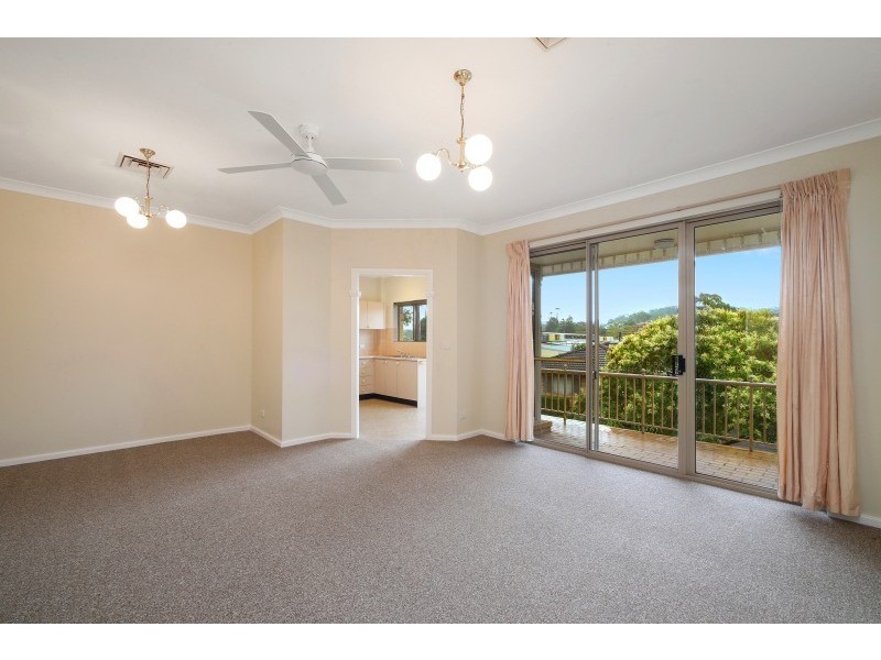 10/12 Kinarra Avenue, Wyoming NSW 2250