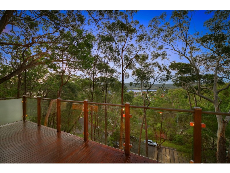 25 Woorara Parade, Green Point NSW 2251